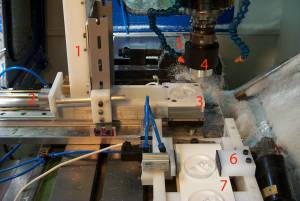Drejning af 8 mm hardcoated acryl